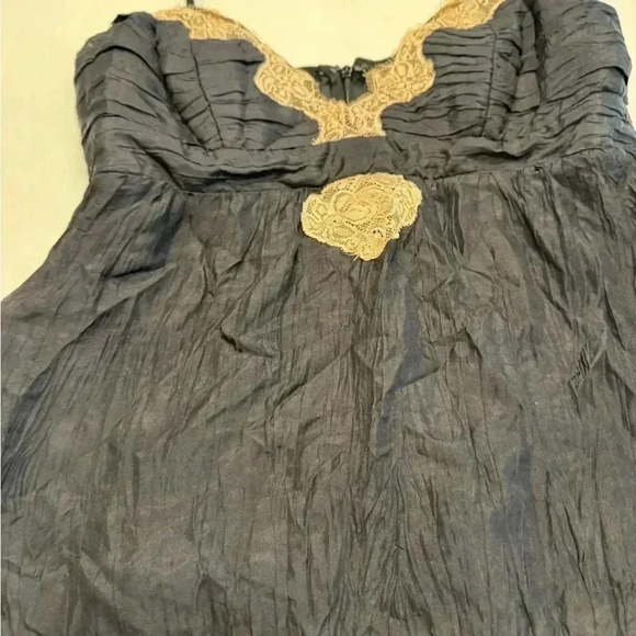 Peep studio 100% silk camisole black with cream lace adjustable straps Sz med - Picture 6 of 9